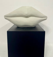 Noir Lip Sculpture (light)